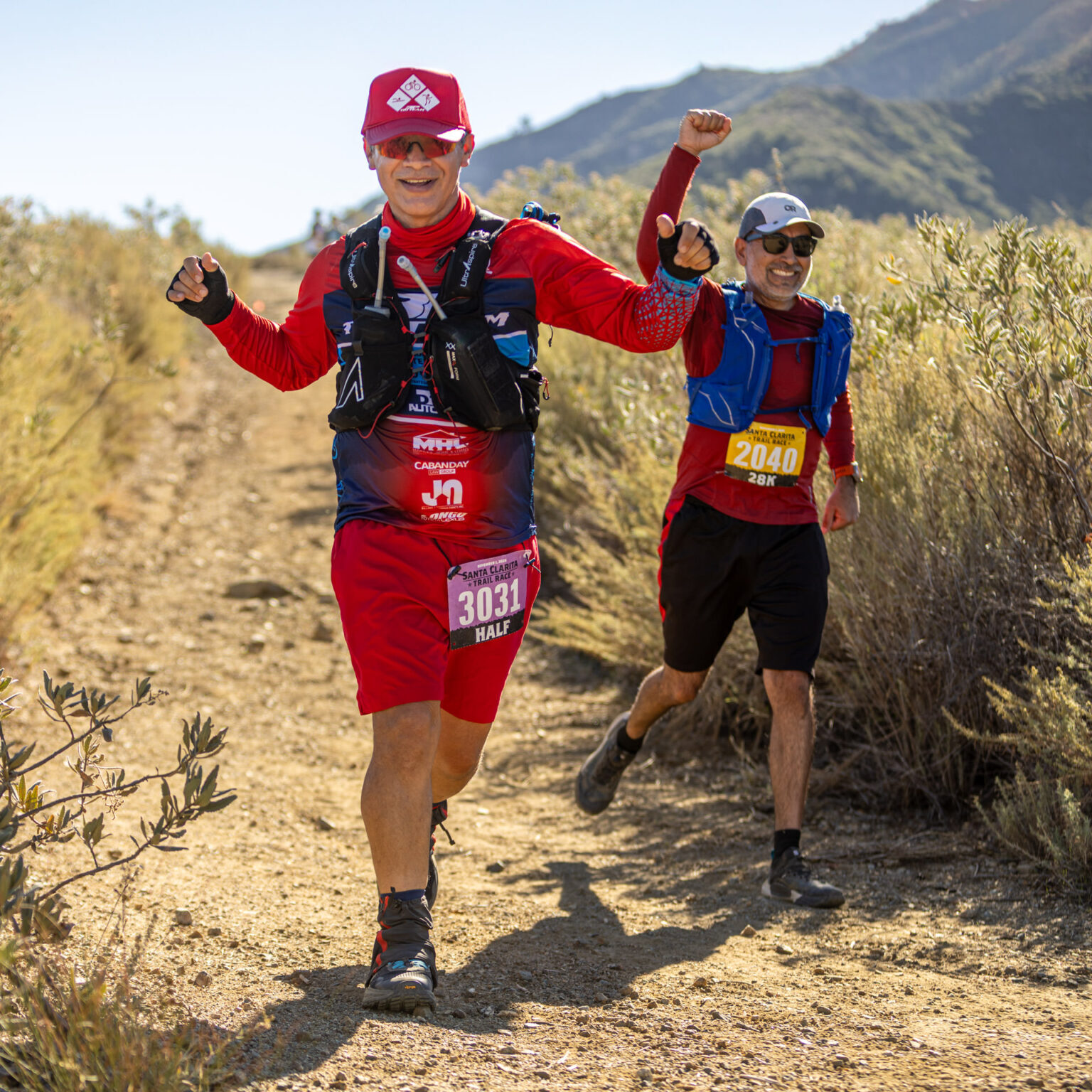 Santa Clarita Trail Race runners